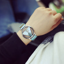 Load image into Gallery viewer, Woman Mens Retro Design Leather Band Analog Alloy Quartz Wrist Watch 2018 New Arrival Ladies Casual Bracelet Watch--180--