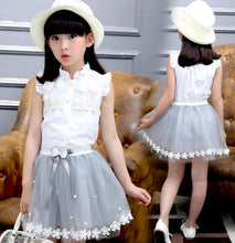 Load image into Gallery viewer, 2017 Girls Clothing Sets Summer Lace Fashion Style Baby Clothes For Girls T-Shirt + Skirts 2Pcs Kids Flower Cupcake Cute Skirt--127--